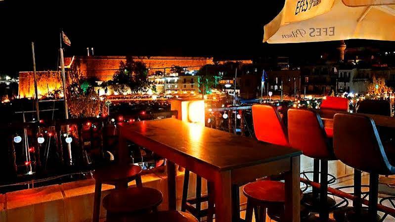 White Pearl Hotel ไคริเนีย ภายนอก รูปภาพ